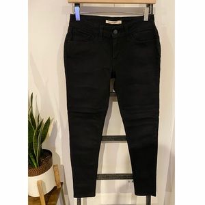 Levi’s 535 Super Skinny Black Jeans